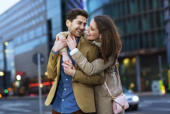 La movilidad La ciudad te permite improvisar salidas al teatro o a un restaurante y estar en el centro de la acción, mientras que una noche afuera con amigos desde los suburbios debe prepararse con tiempo extra, advirtió la agente de bienes raíces.