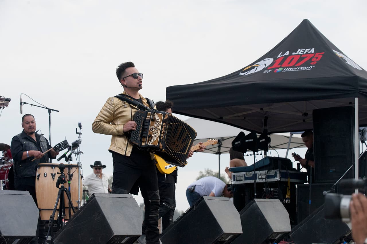 7 escenarios y mas de 50 artistas en 3 dias fueron los ingredientes para PuebloFest el 17 al 19 de marzo donde llegaron personas para disfrutar de todo el estado de California.