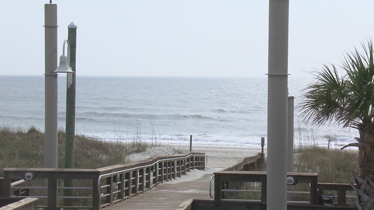 Carolina Beach reabre al público con ciertas restricciones en época de coronavirus