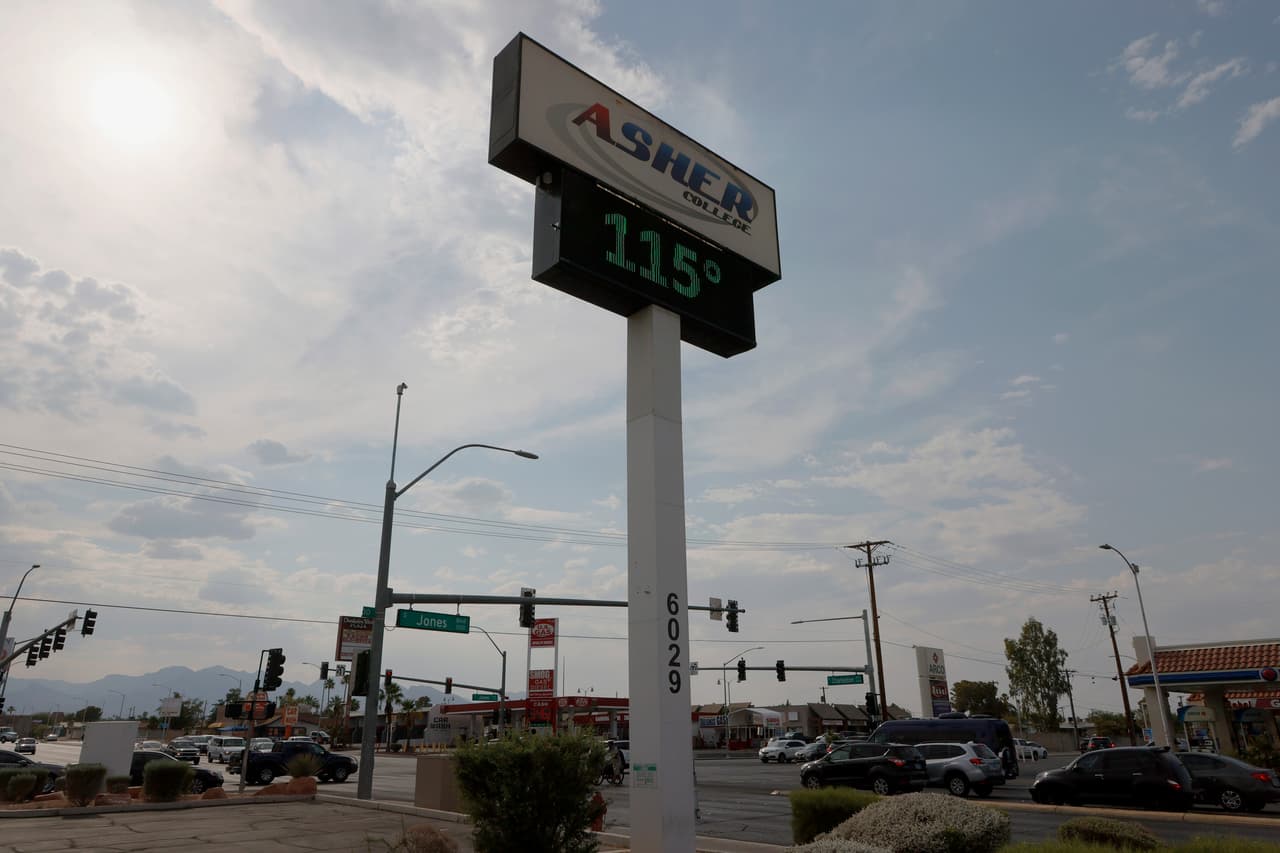 <h3 class="cms-H3-H3"><b>2. Nevada</b></h3>
<br>
<br>De acuerdo con los cálculos de la agencia AP, la temperatura de Nevada también ha aumentado 3.3º F en los últimos 30 años. En la imagen, un letrero marca 115º F (46.1º C) en 
<a href="https://www.univision.com/temas/las-vegas">Las Vegas</a>, el pasado 17 de junio.