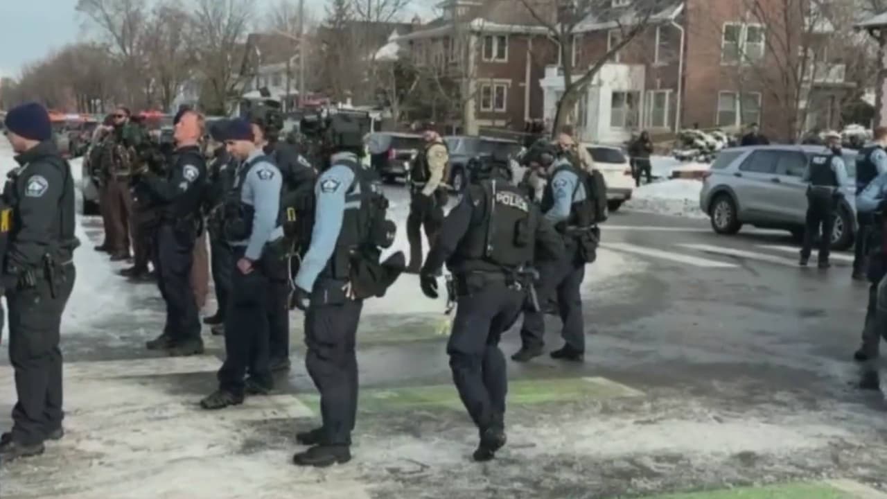 Qué se sabe de la mujer baleada mortalmente por ICE en Minneapolis: alcalde niega versión del DHS