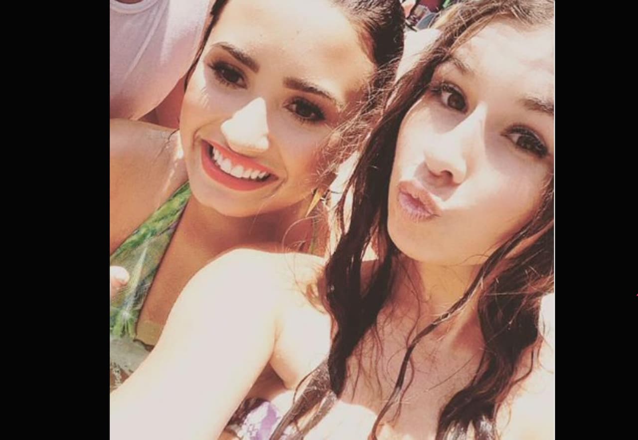 Una fan captó la cara de Demi después del chapuzón y la caída. ¡Está increíble!