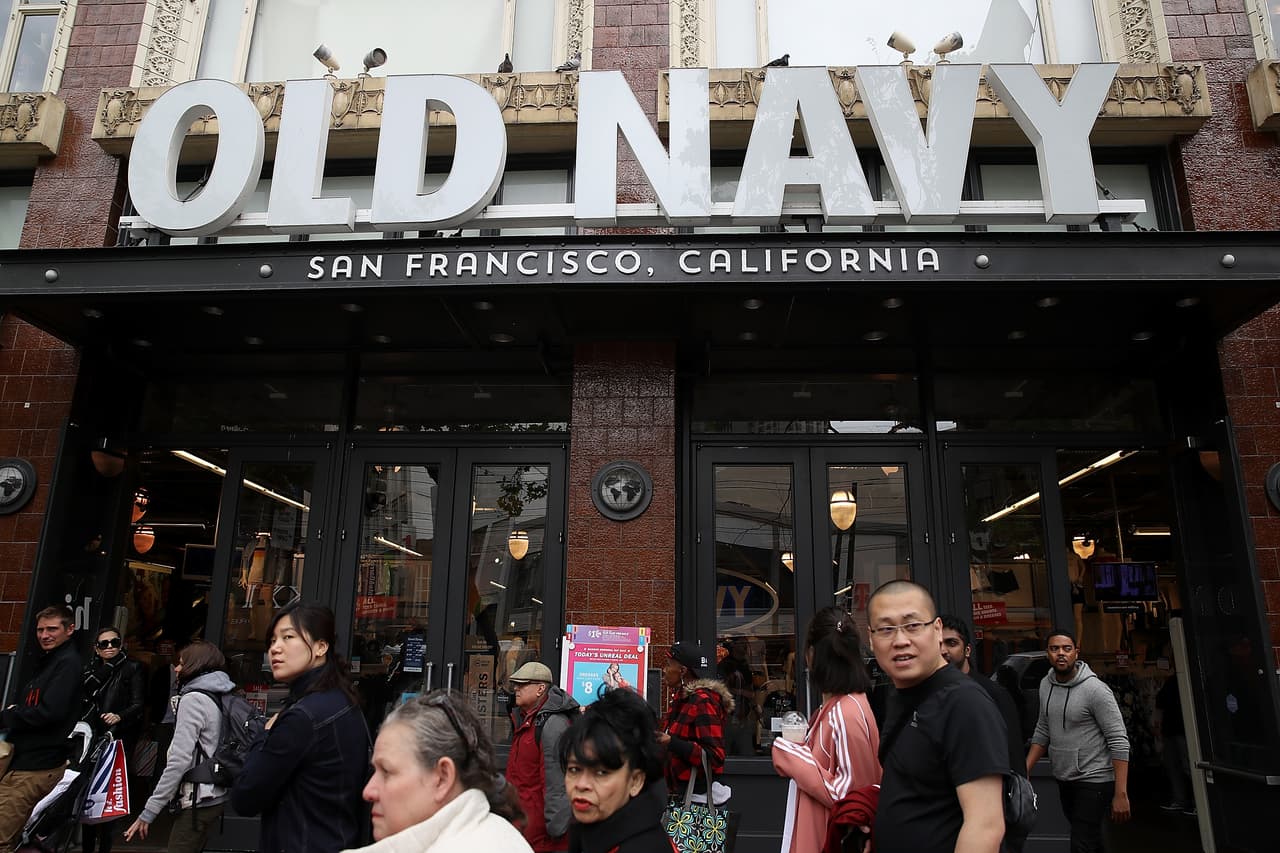 Old Navy pagará a sus empleados para que sean trabajadores electorales