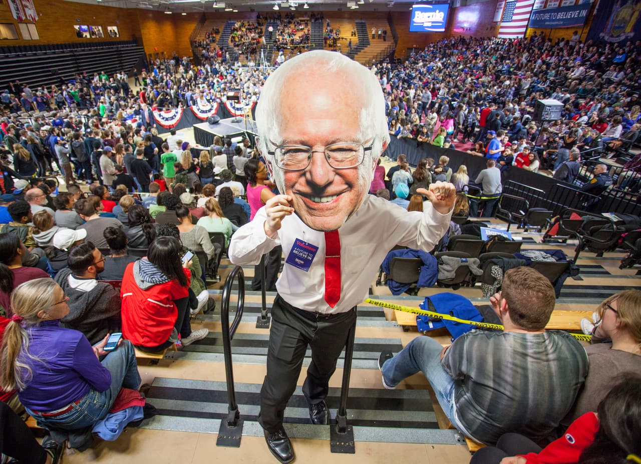 Así se sienten los jóvenes seguidores de Sanders: “No me fío de Hillary, siento que es otra Obama”