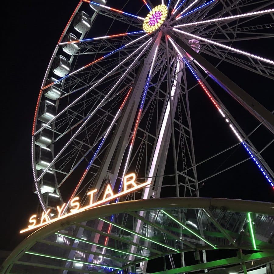 La Rueda de la Fortuna será inaugurada el 4 de abril de 2020 para coincidir con el 150 aniversario del Parque Golden Gate. Estará operando hasta el 1 de marzo de 2021 y tendrá un costo de $18 dólares por un paseo de 12 minutos de duración.