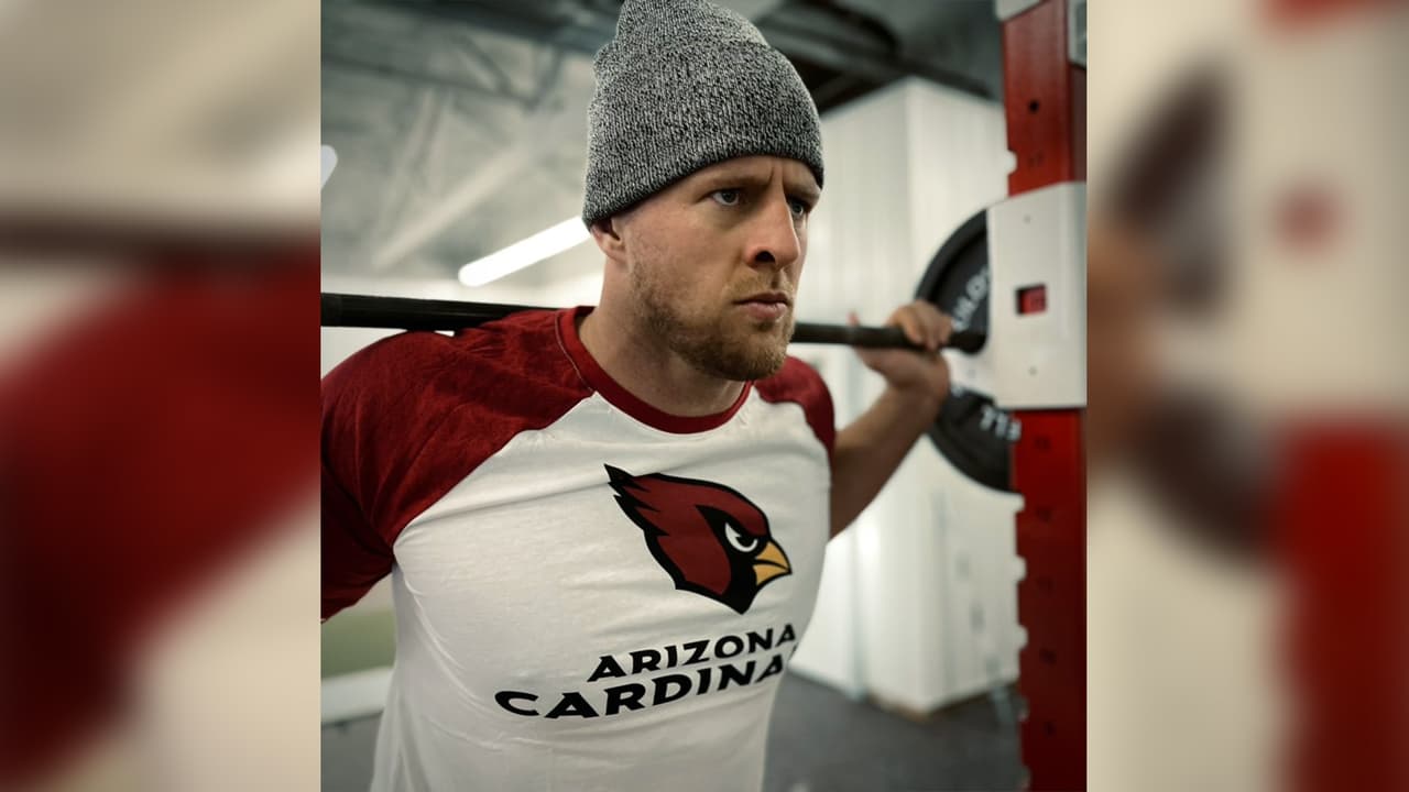  
En el emparrillado y en la comunidad, los Cardinals ganan con la llegada de JJ Watt