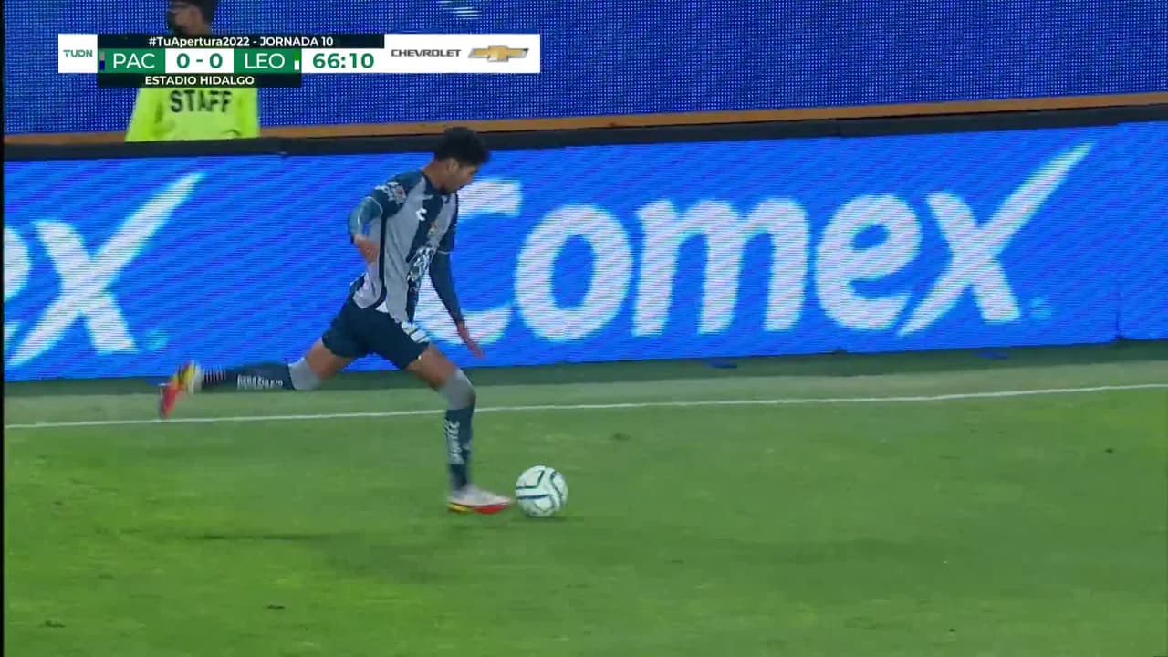 ¡TIRO ATAJADO! disparo por Marino Hinestroza.