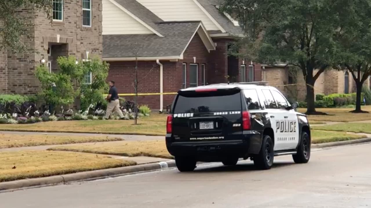 Madre de familia dispara a presunto ladrón que trató de meterse a su casa en Sugar Land