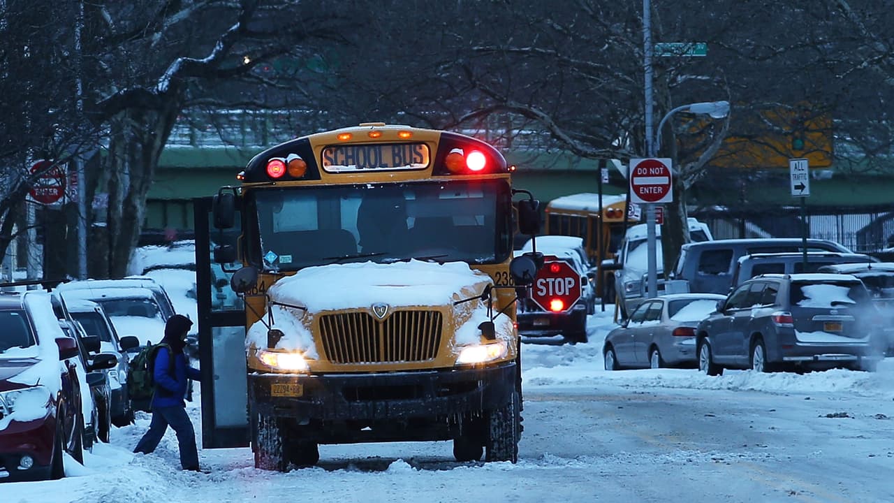 Estas son las escuelas públicas que permanecerán cerradas durante este miércoles por la tormenta en el área triestatal