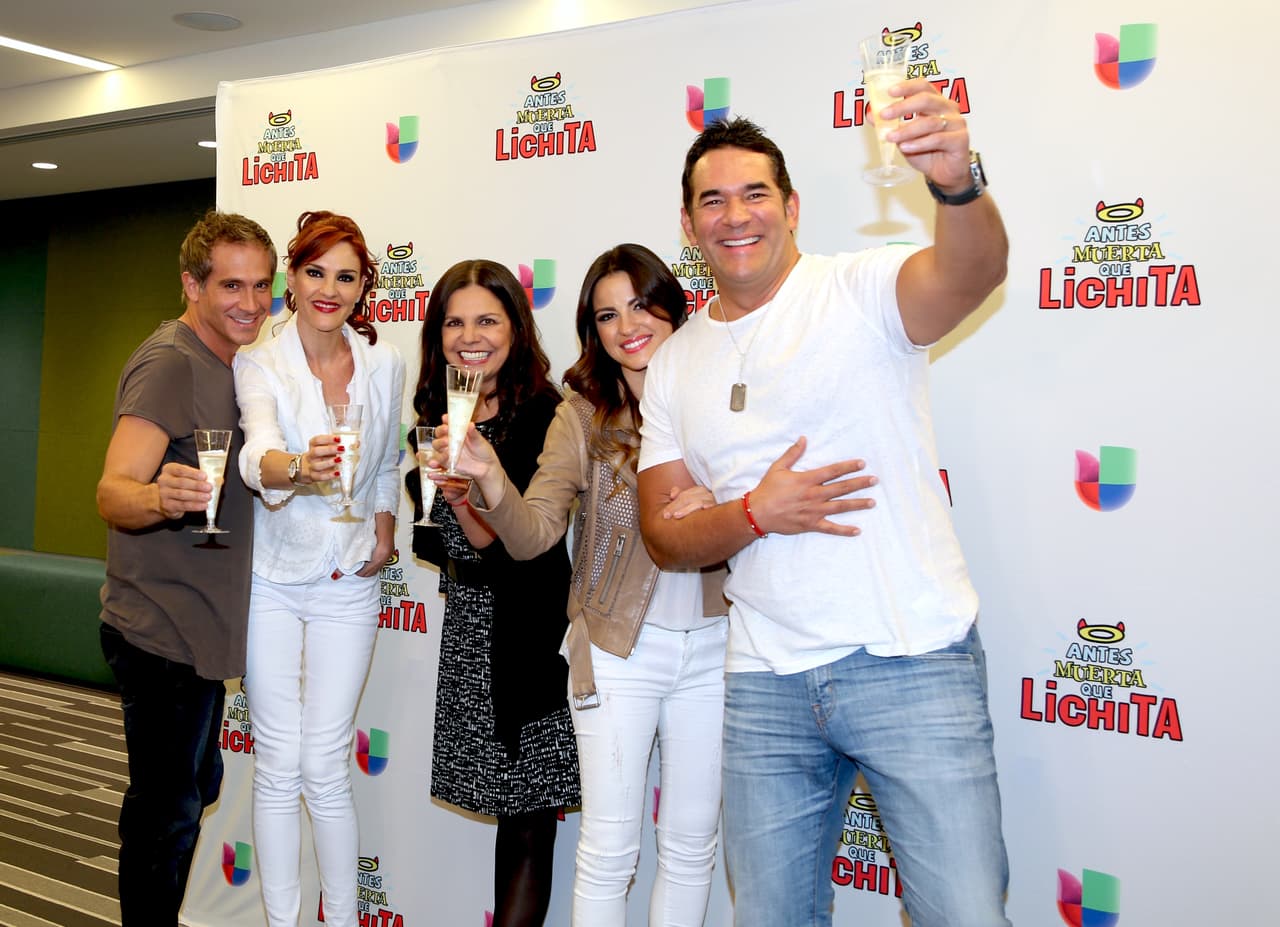 “Antes muerta que Lichita” por fin llegó a Univisión y los protagonistas de la telenovela se reunieron para celebrarlo como se debe.