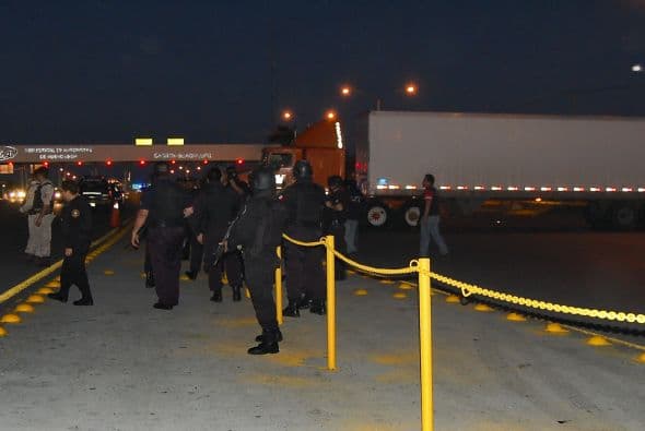 Un comunicado de EU señala que las organizaciones criminales "han estado atacando camiones y camionetas pick-up para el robo y la piratería terrestre.