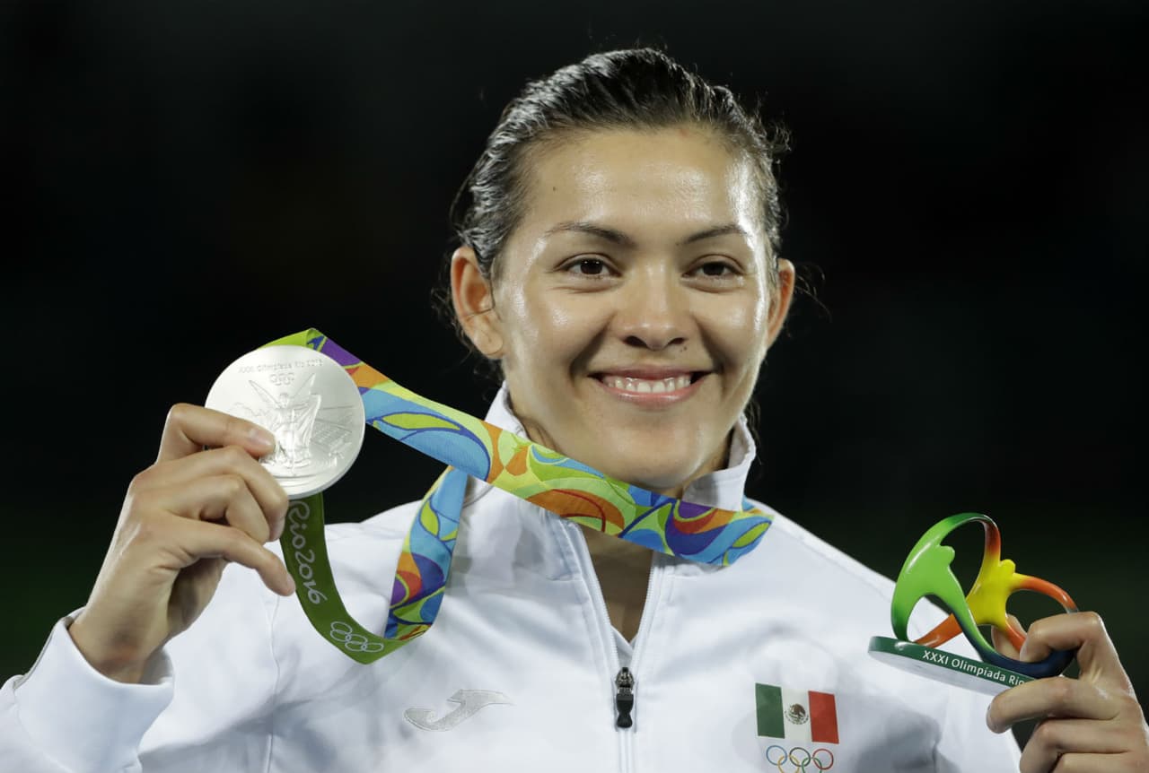 María Espinoza es la mejor deportista en la historia de México: la única con oros centroamericano, panamericano, mundial y olímpico, además de otras dos preseas de la magna justa.