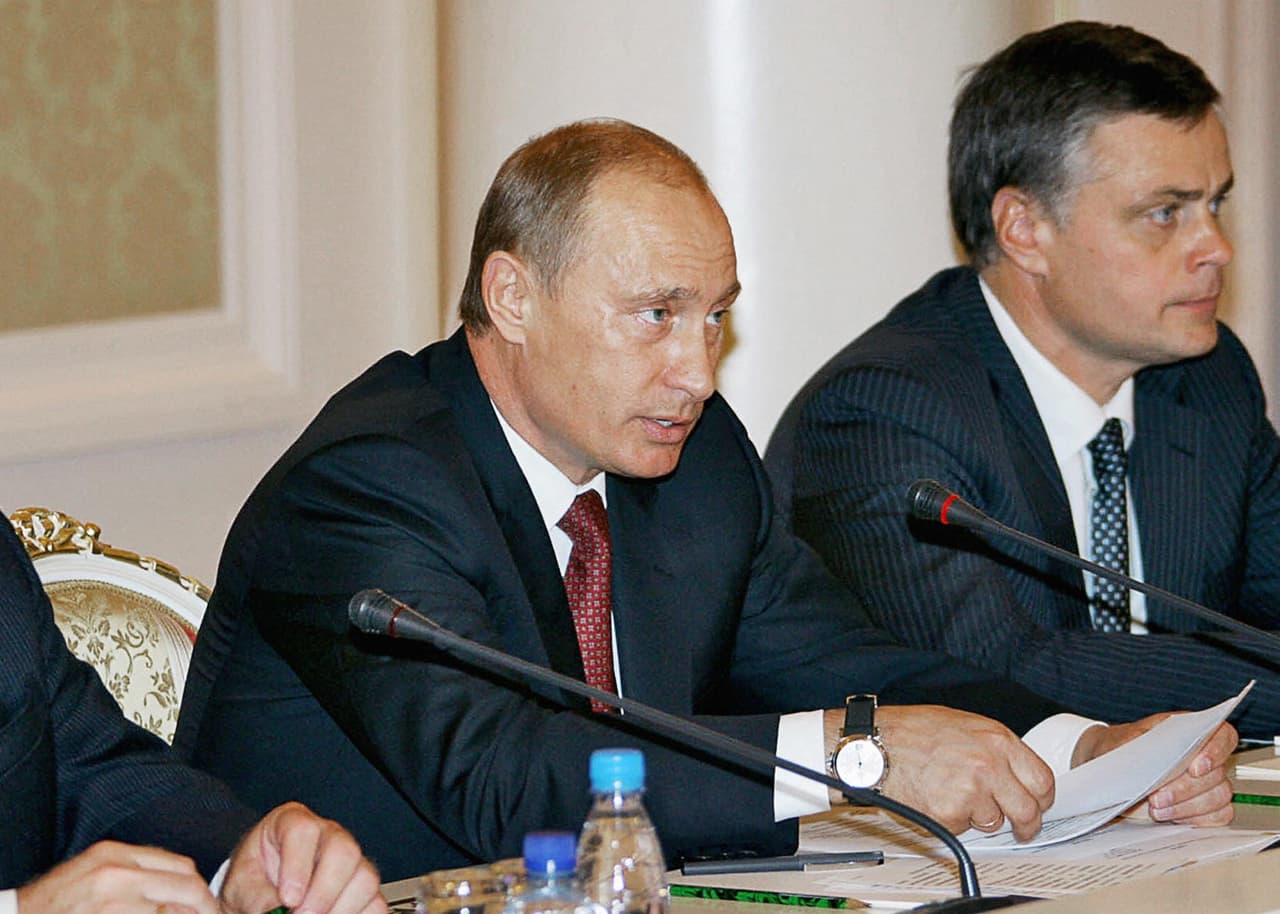 El Titan es propiedad de 
<b>Alexander Abramov</b>, cofundador de Evraz Holding, el productor de acero más grande de Rusia. Su fortuna asciende a los 
<b>6 mil millones de dólares</b>.