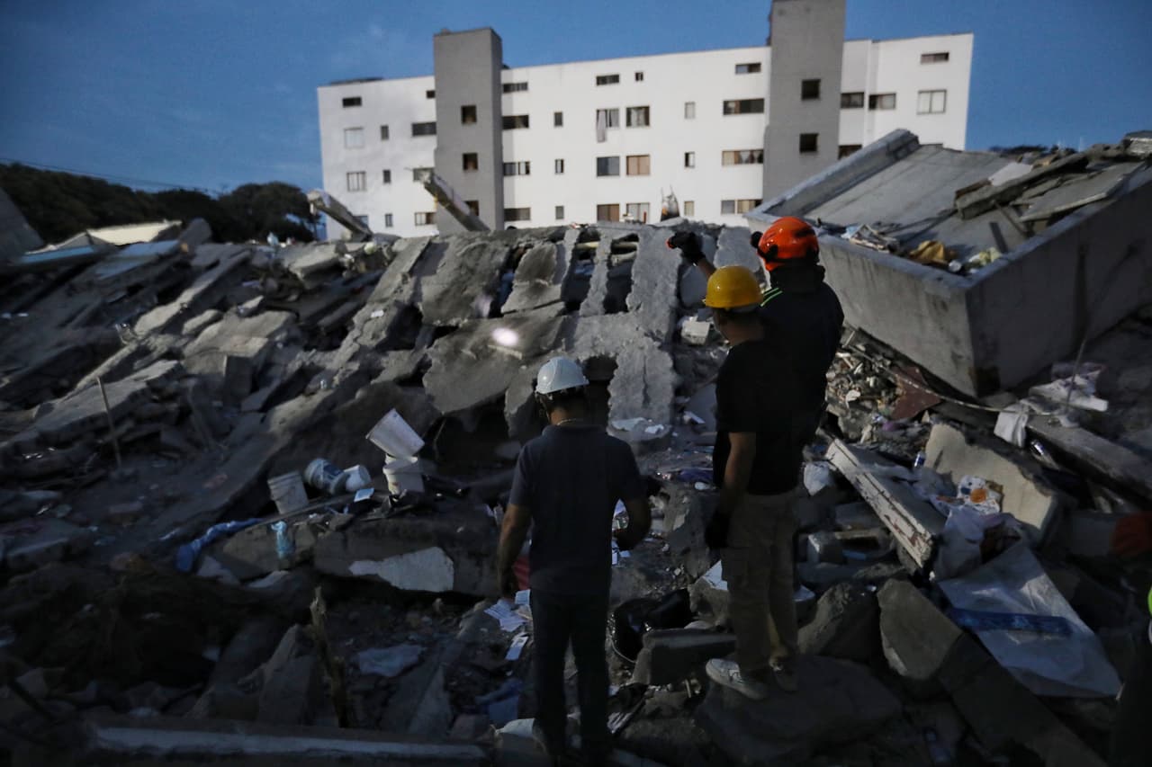 El terremoto representa la primera gran prueba para de la Espriella, quien juró el cargo el viernes. De la Espriella es una figura divisiva por su promesa de una ofensiva total contra los grupos criminales.