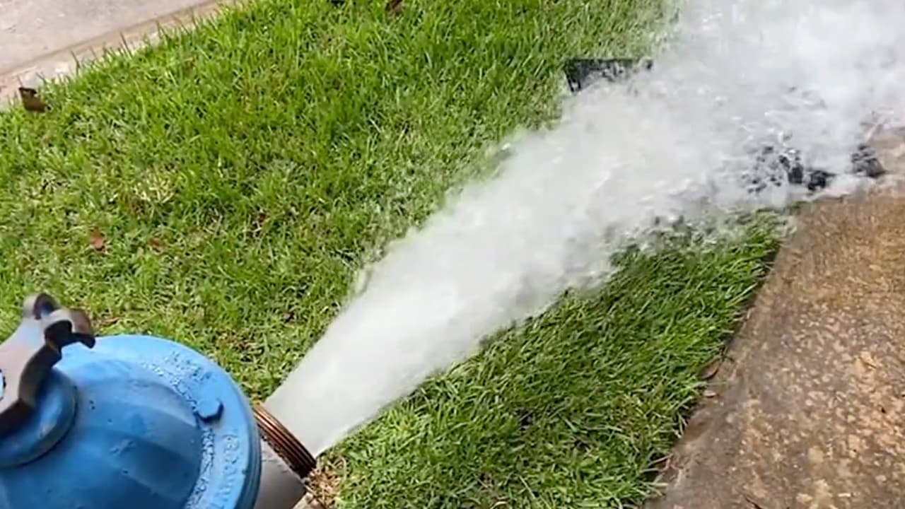 Las cuadrillas inspeccionarán agua cruda y cualquier fuente de agua.