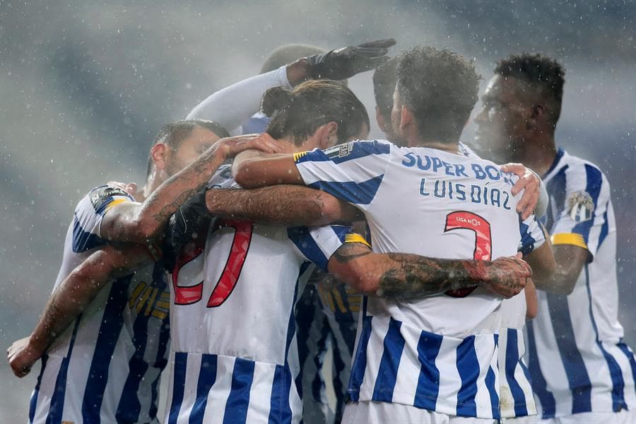 Porto golea en casa al Moreirense 