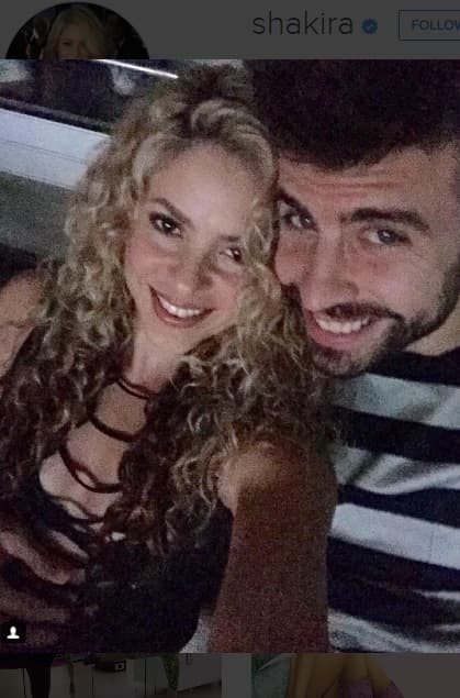 Quizás la cantante pueda incluir en sus rezos a su pareja, quien salió del campo de juego tras hacer un gesto de dolor, que inmediatamente generó preocupación entre los seguidores del jugador y del equipo español.