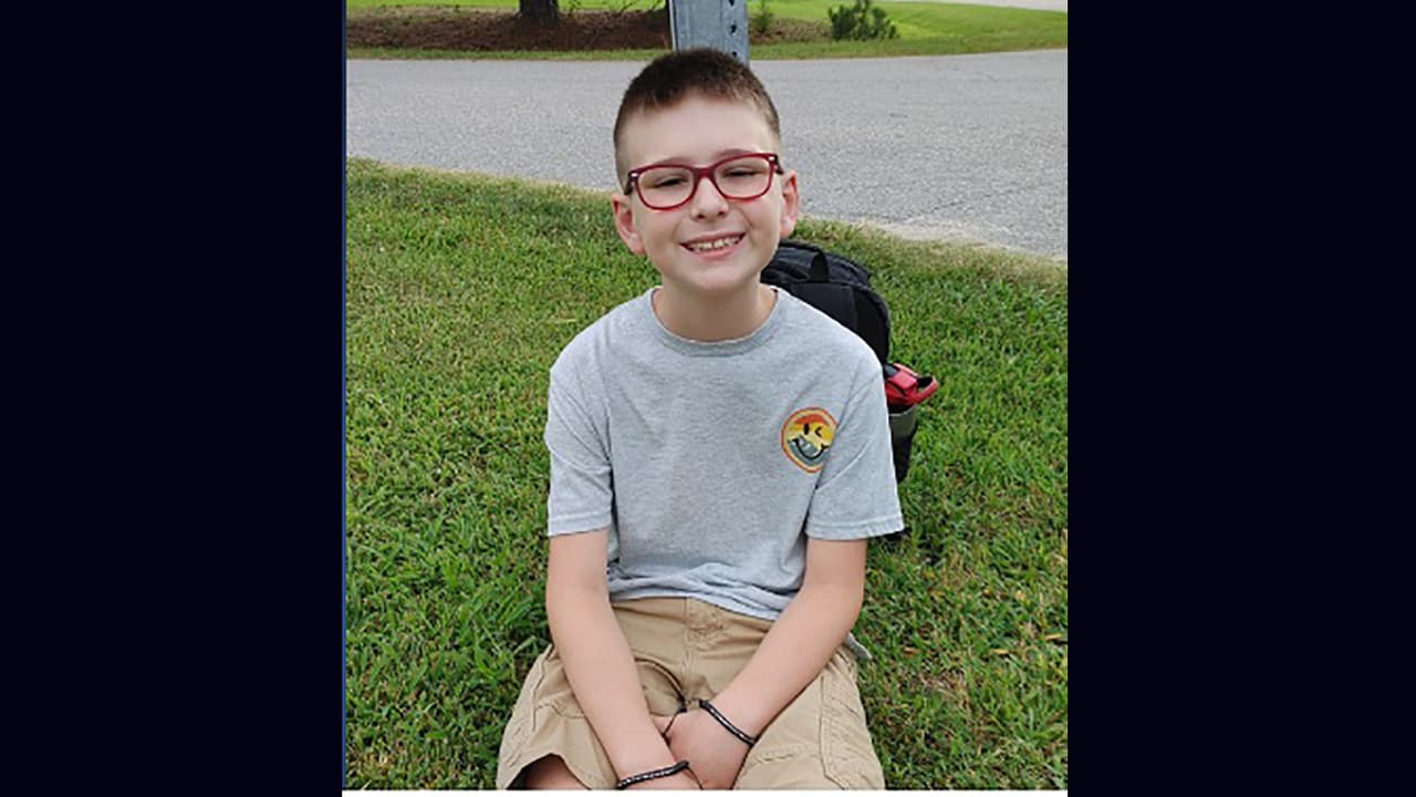 FBI interviene en la búsqueda de Bentley Stancil, niño que desapareció rumbo a la parada del autobús escolar, en el condado de Wake