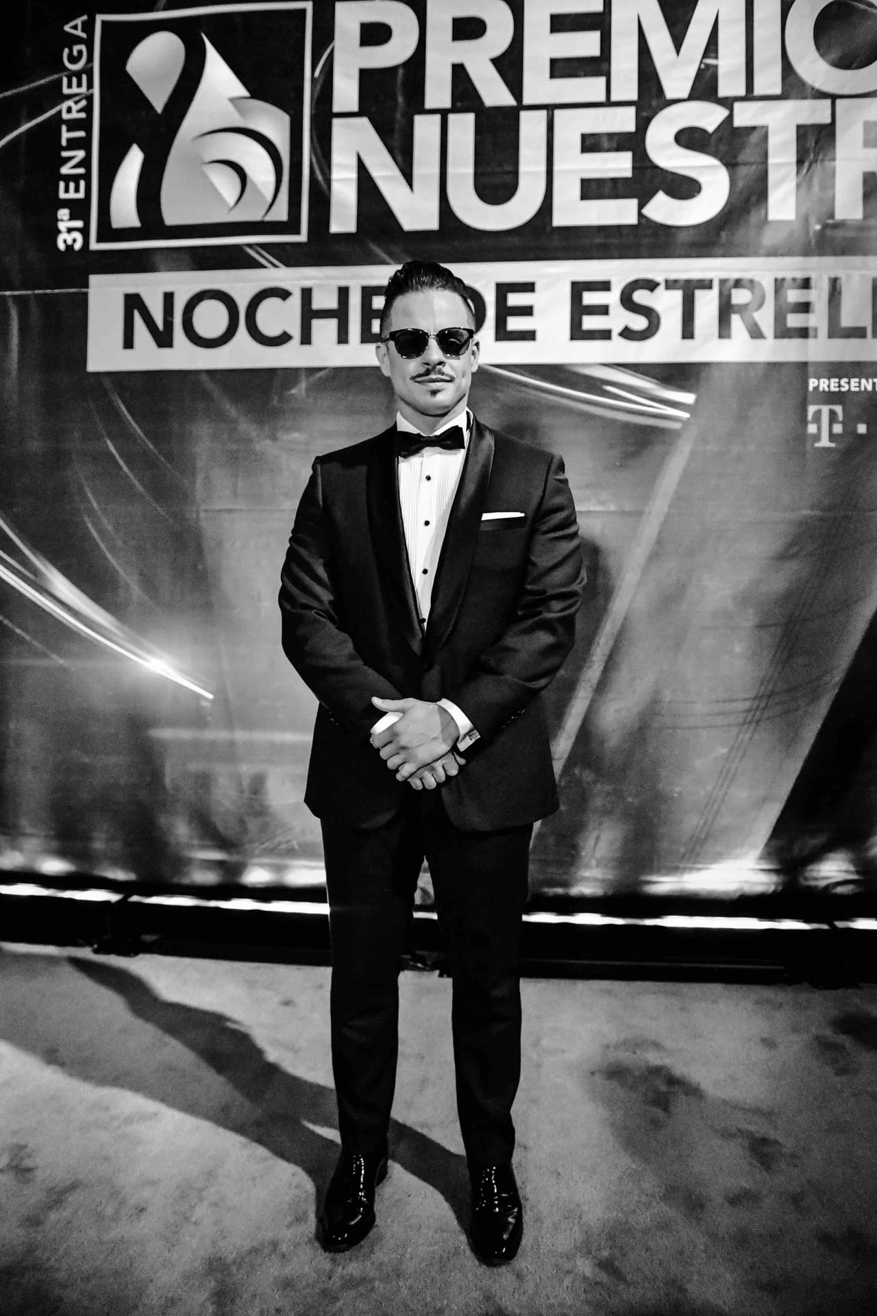 Al parecer, eso es lo que precisamente está sucediendo en su vida, pues al menos en 
<a href="https://www.univision.com/shows/premio-lo-nuestro">la alfombra de Premio Lo Nuestro</a> deslumbró con su simpatía.
