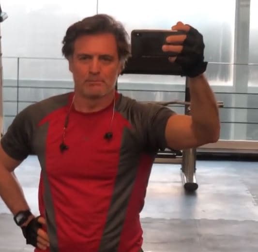 Reconoció que 
<b>entre él y Maki están buscando una solución </b>para el proceso que están viviendo, lo que no garantiza que volverán a estar juntos.