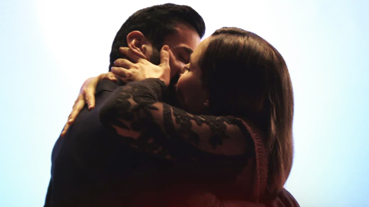 Y por supuesto, con Laura ha protagonizado un amor que ha sobrevivido a todos los obstáculos.