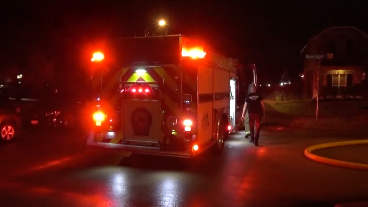 Los equipos de emergencia respondieron a un siniestro que se registró el miércoles por la noche.