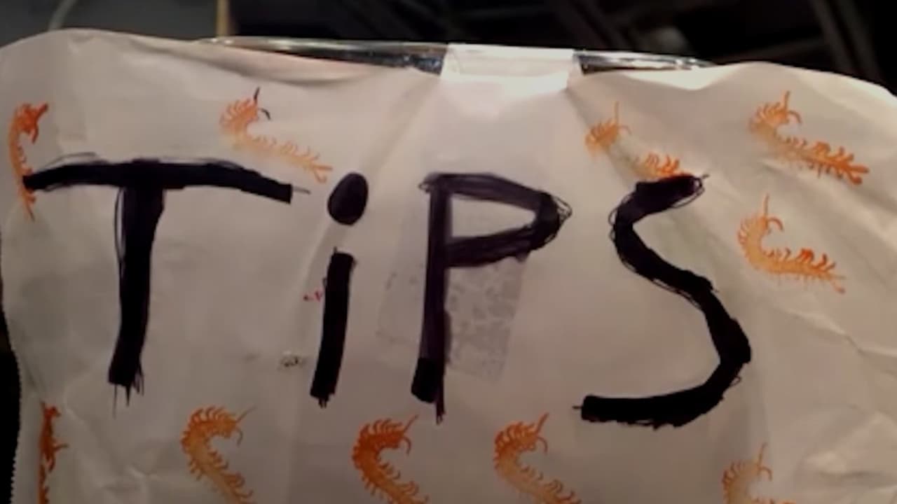 Concilio municipal de Chicago y el Alcalde enfrentados sobre propuesta que busca congelar el aumento de salario a trabajadores con propina