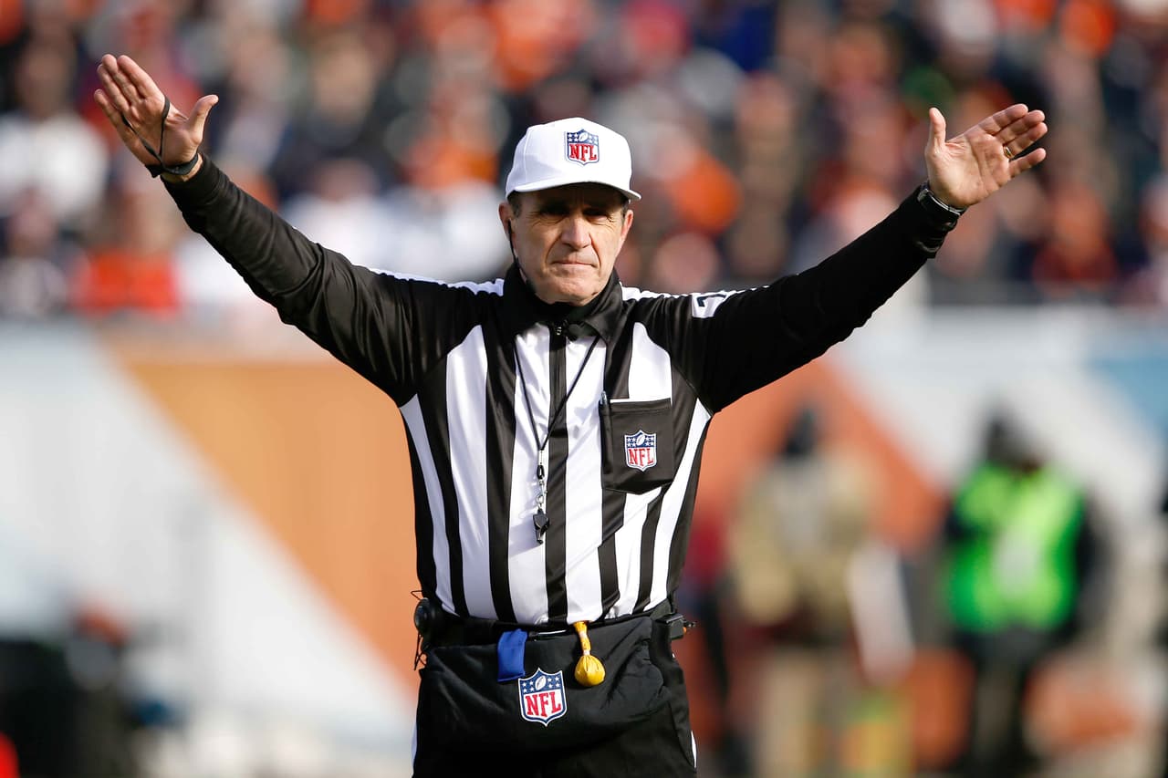 Planilla de árbitros de Pete Morelli es reasignada para el Philadelphia - New England