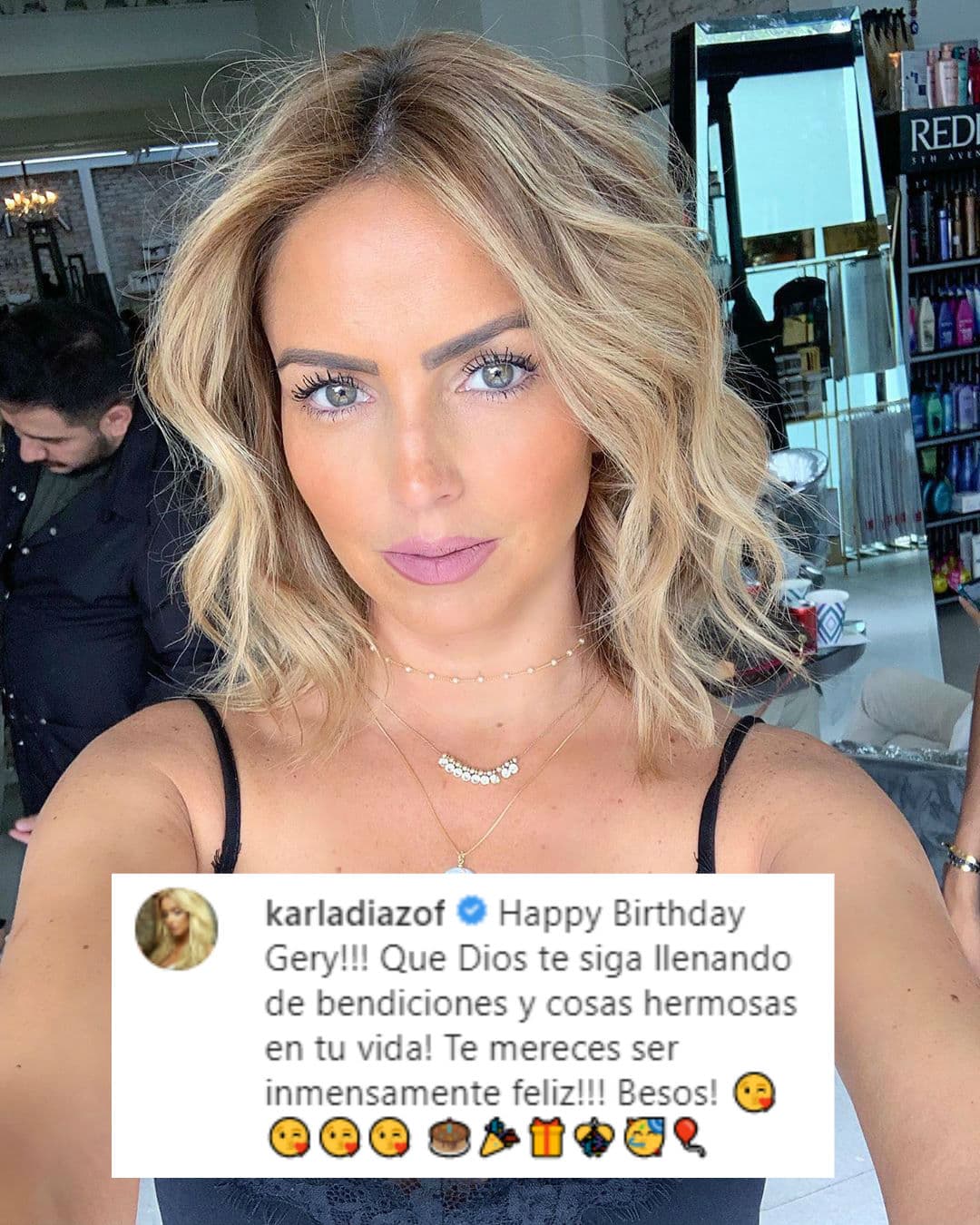 Karla Díaz, integrante del grupo JNS, también le compartió sus buenos deseos.