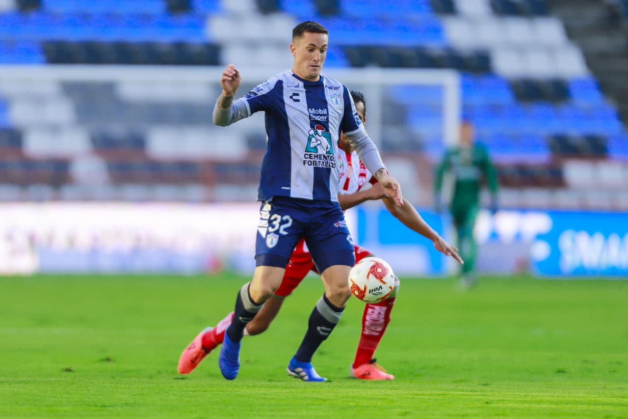 De cara a la fiesta grande del futbol mexicano, aparecieron Zaldívar y Vega para darle el triunfo al Rebaño. | Hurtado (36’) adelantó a los Rayados. Zaldívar (81’) emparejó los cartones y Vega, con tremendo golazo, le dio vuelta al juego.