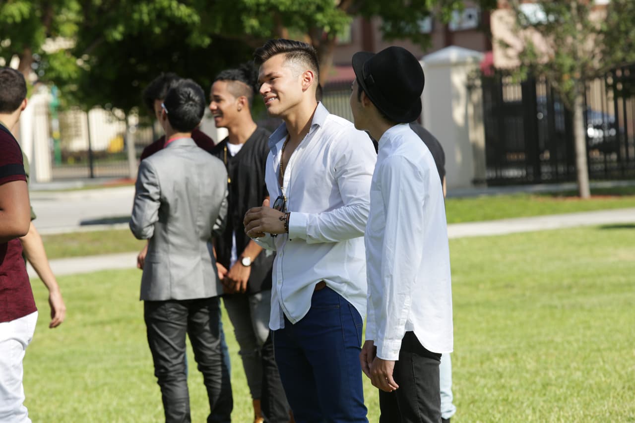 Inside pass de todo lo que pasó en las grabaciones en el Miami Senior High y durante la presentación de las bandas. Be in the know!