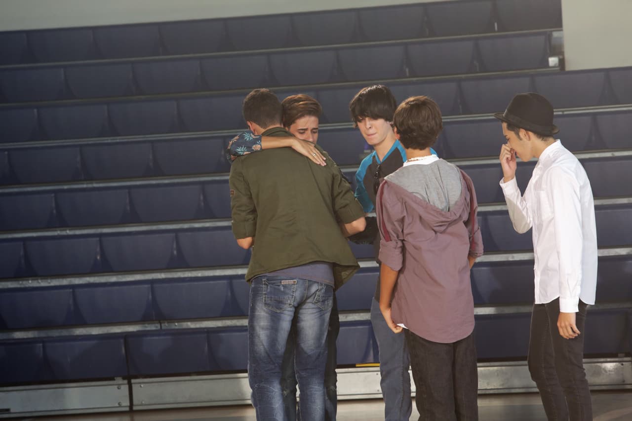 Inside pass de todo lo que pasó en las grabaciones en el Miami Senior High y durante la presentación de las bandas. Be in the know!