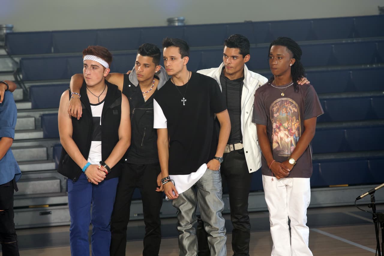 Inside pass de todo lo que pasó en las grabaciones en el Miami Senior High y durante la presentación de las bandas. Be in the know!