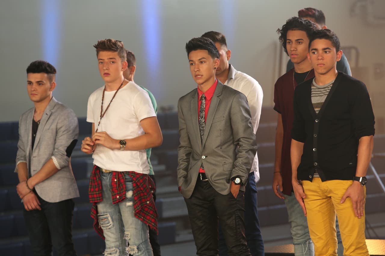 Inside pass de todo lo que pasó en las grabaciones en el Miami Senior High y durante la presentación de las bandas. Be in the know!