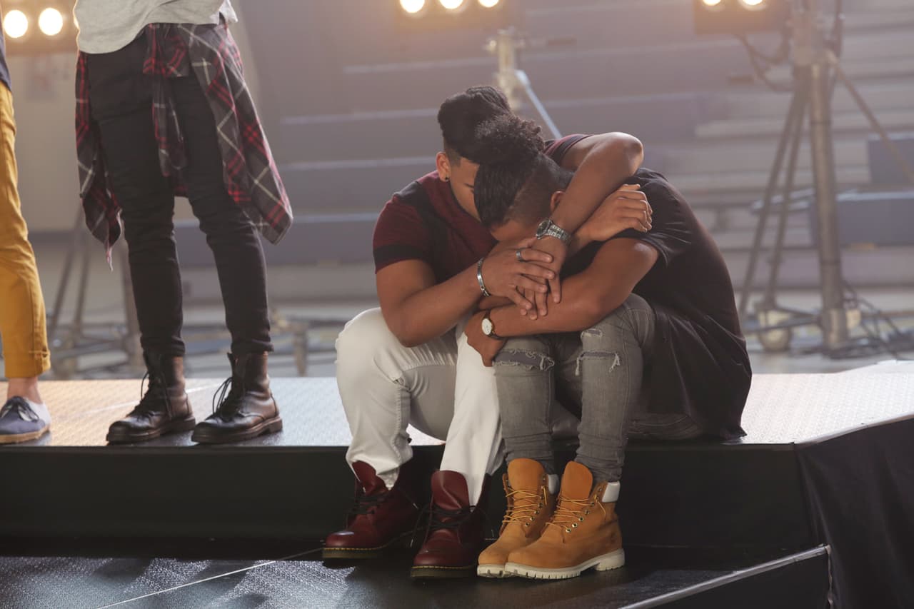 Inside pass de todo lo que pasó en las grabaciones en el Miami Senior High y durante la presentación de las bandas. Be in the know!