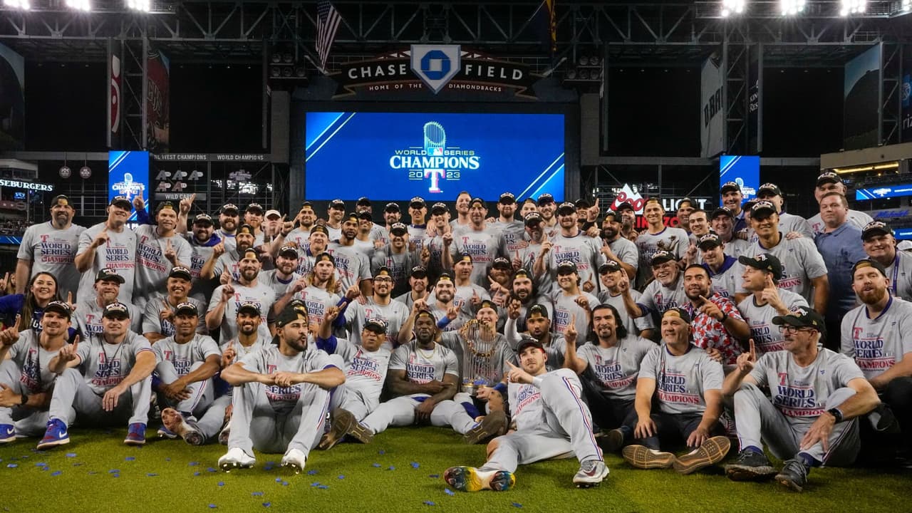 ¡Día de celebración! Varios distritos escolares han decidido otorgar un día libre a los estudiantes para que puedan disfrutar del desfile de los Rangers de Texas