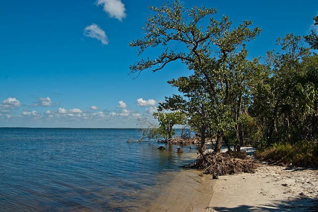 Punta Gorda, ubica en el condado de Charlotte, al oeste del Estado.