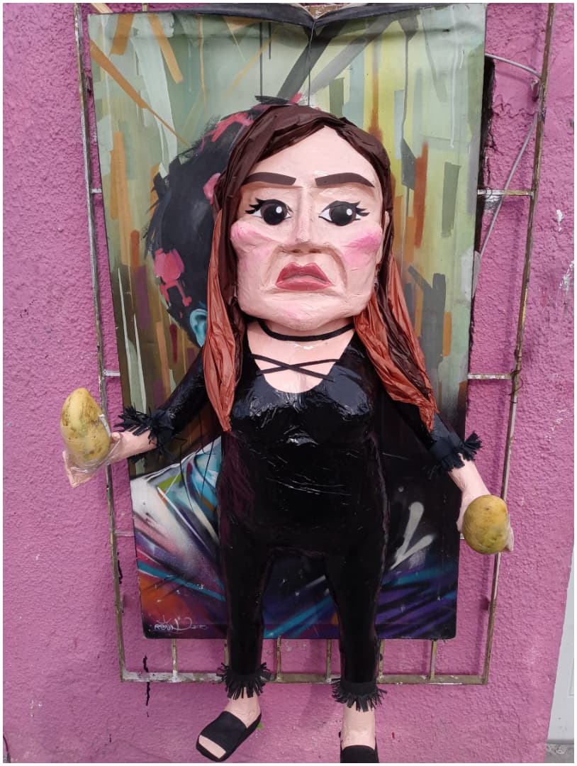 La piñata puede venir con todo y mangos.