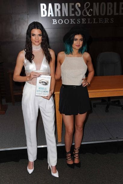 Las hermanitas de Kim presentaron su nuevo libro, 'Rebels: City Of Indra : The Story of Lex And Livia' y para muchos tienen un título muy largo.