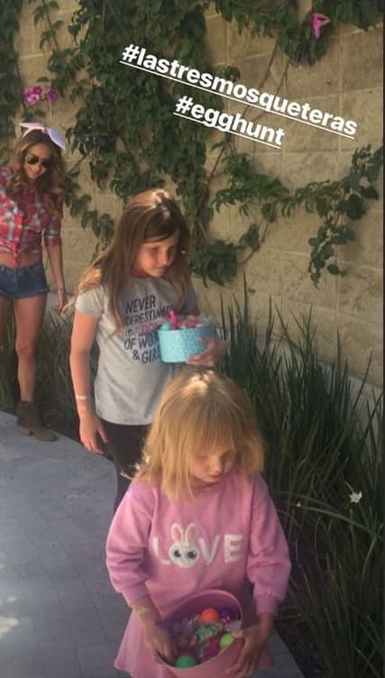 Al final estas mosqueteras hicieron esta tradición en México aunque en ese país no es tan usual.