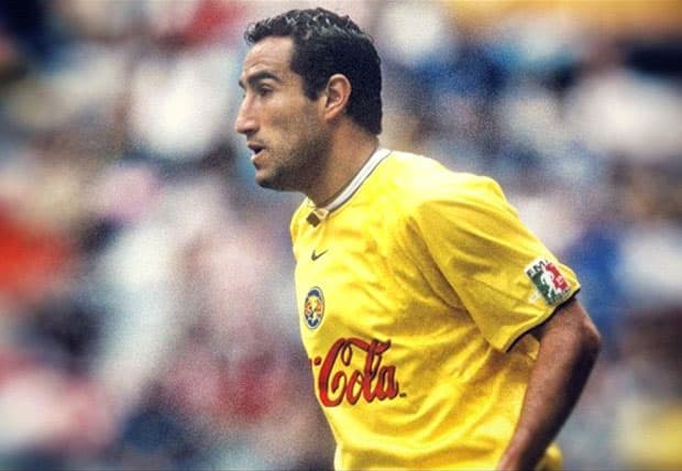 Él tuvo una pequeña participación en la telenovela "El juego de la vida" en el 2001.