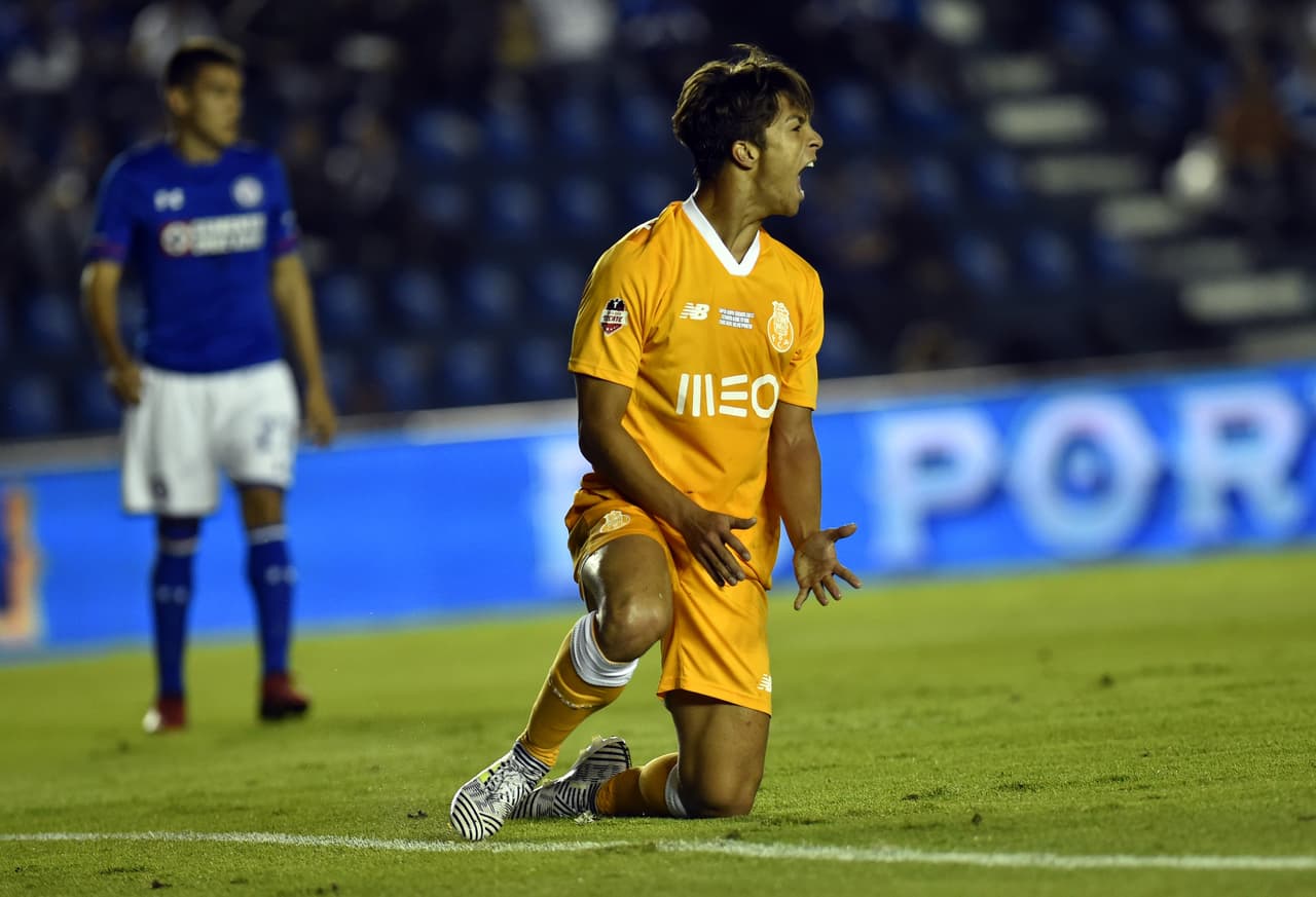 Andrés Guardado tendrá nuevo compañero en el medio campo del "Euro" Betis
