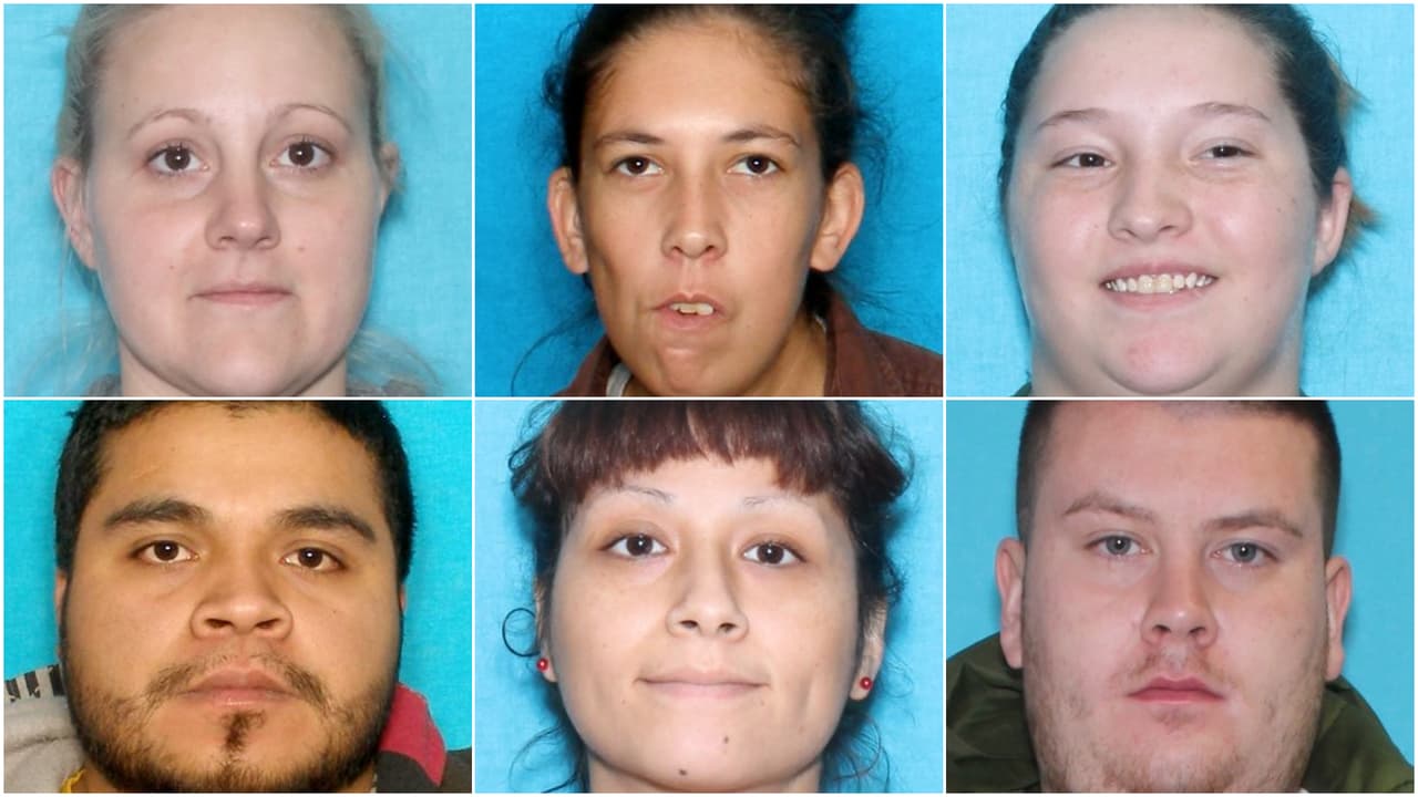 Además, estaban directamente vinculados a las pandillas la Hermandad Aria de Texas, el Círculo Ario, Tango Blast y las pandillas callejeras criminales Bloods.