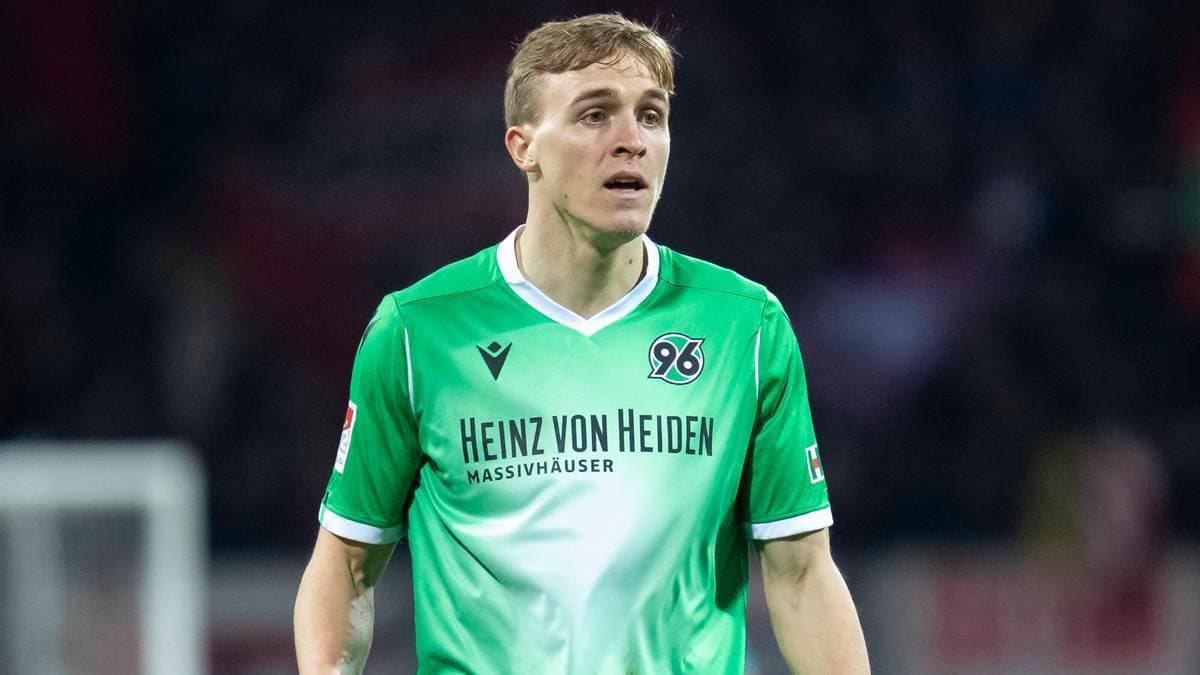 Timo Hubers es el primer jugador de Bundesliga en contraer Coronavirus