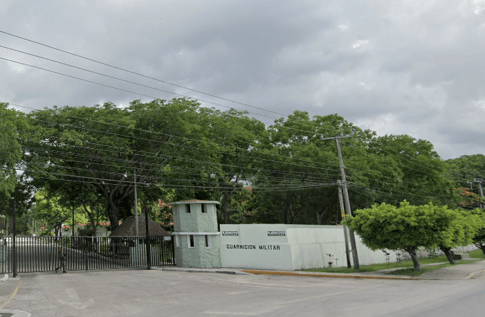 Hallan tres cabezas humanas frente a una instalación militar en Cancún