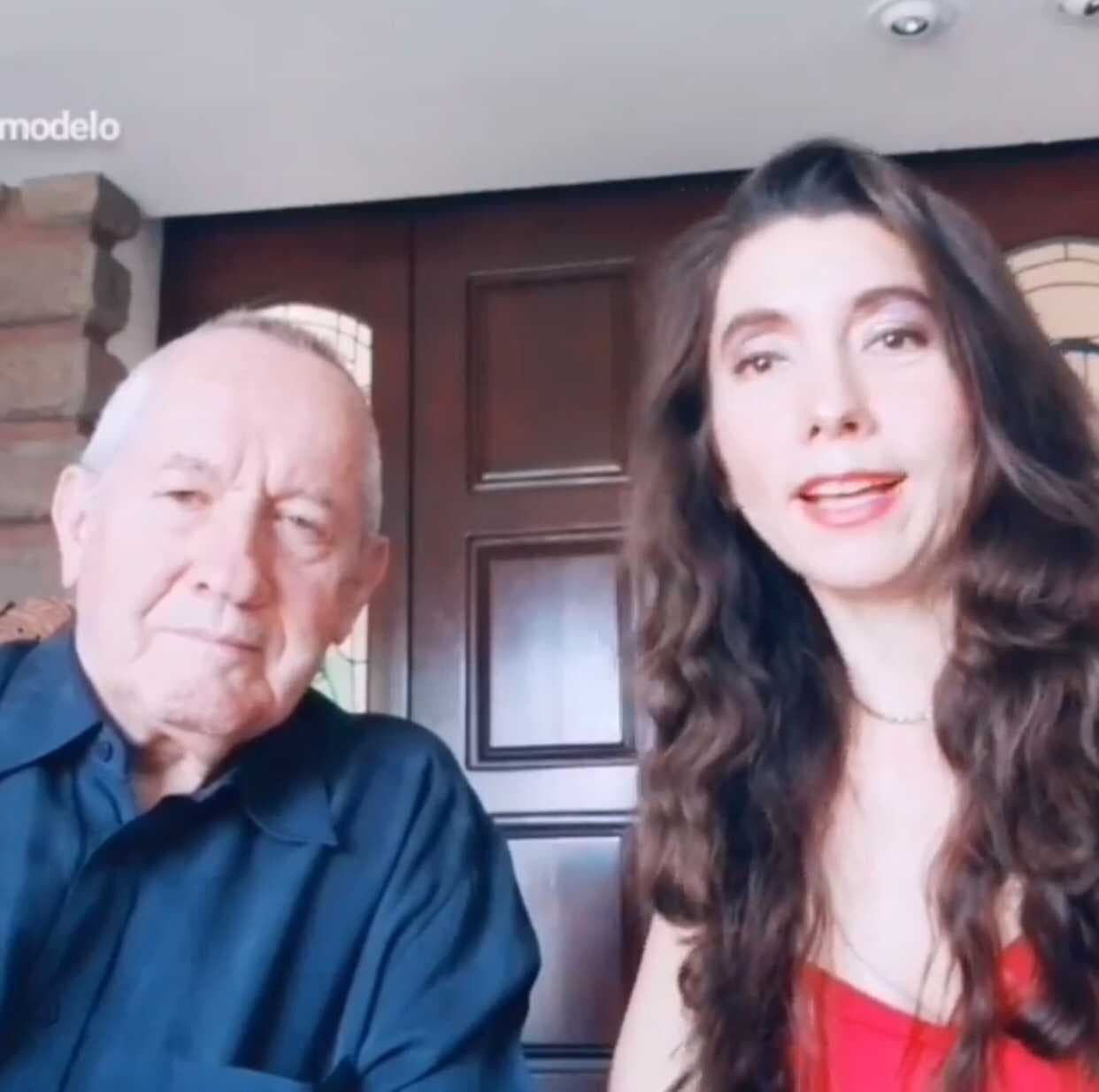 Bella de la Vega y José Ángel García se conocieron en 2017 y después de un año y medio de relación se comprometieron. 
<br>