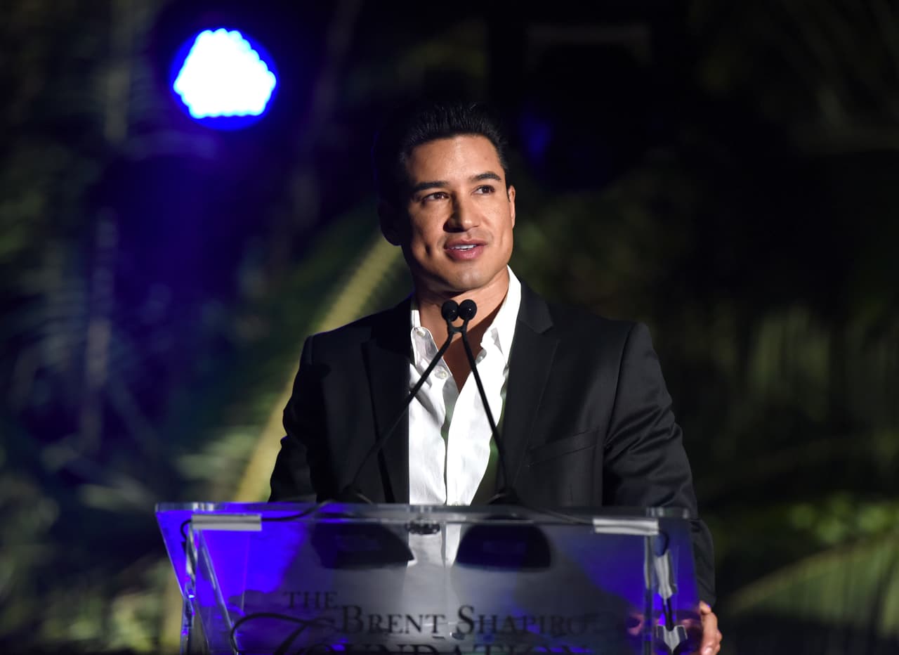 LOS ANGELES, CA - SEPTEMBER 09: Mario Lopez speaks at The Brent Shapiro Foundation Summer Spectacular on September 9, 2017 in Los Angeles, California. (Photo by Vivien Killilea/Getty Images for The Brent Shapiro Foundation )