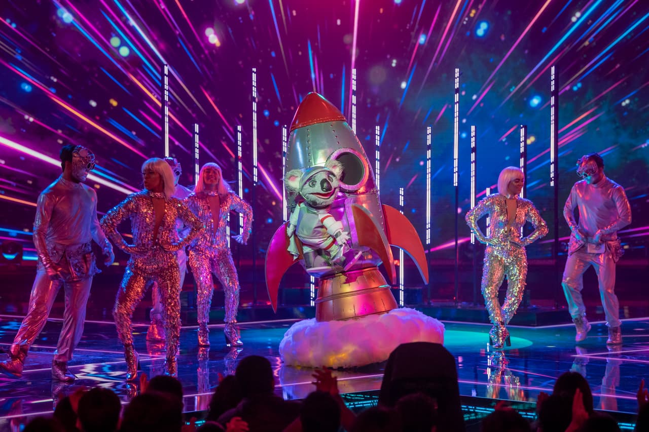 Moisés Suárez 'La pájara Peggy', Paco Villa, Jesús Ochoa, Andrés Bustamante y Johnny Welch fueron las opciones que dieron los investigadores para tratar de adivinar al famoso detrás de la máscara de Koaláctico.