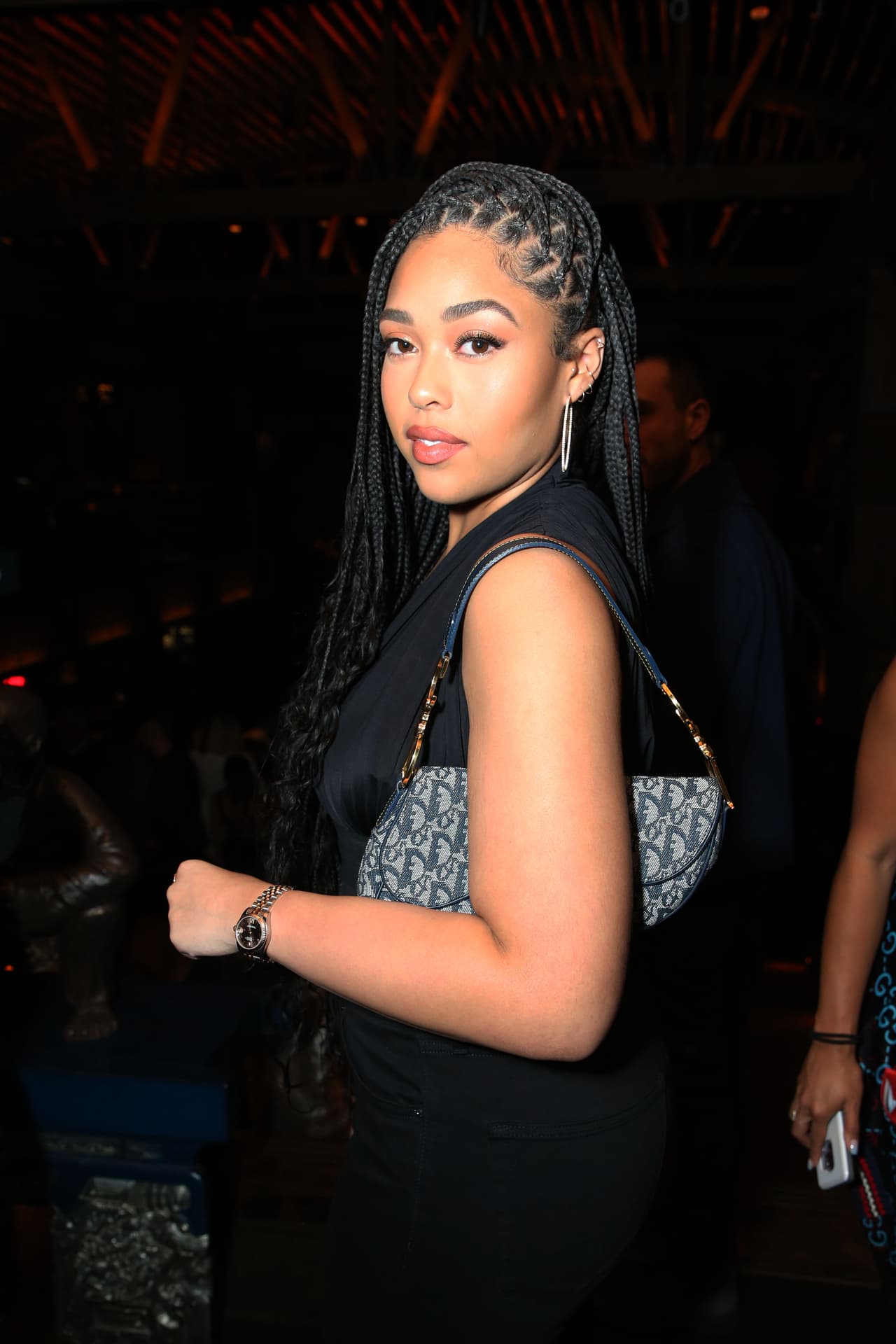 Ante esta declaración, Jordyn dio una entrevista el miércoles 26 de junio a 
<b><a href="https://www.etonline.com/jordyn-woods-reacts-to-claim-she-never-apologized-to-khloe-kardashian-talks-new-fashion-collab">Entertainment Tonight </a></b>en la que explicó que sí lamentaba la situación.