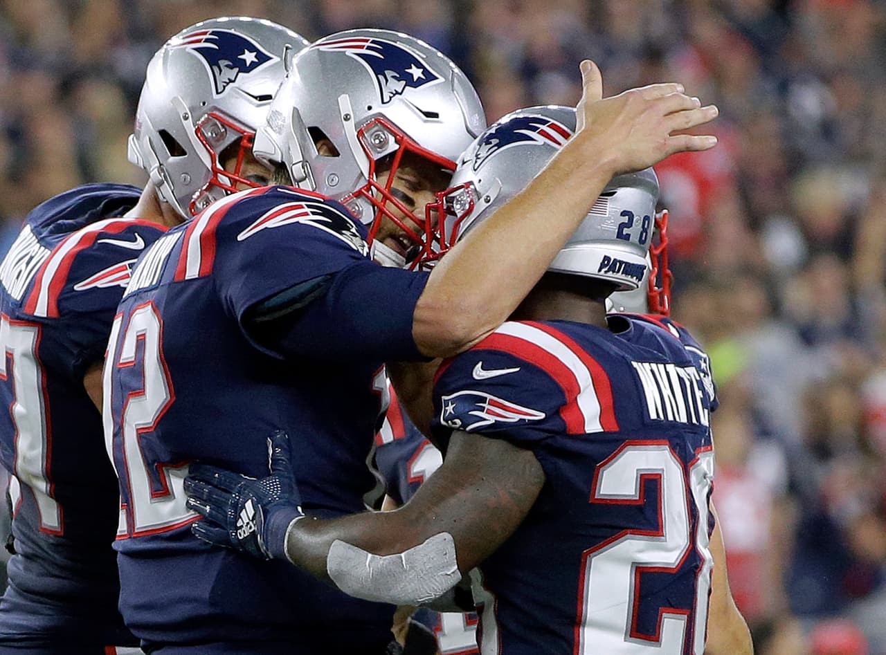 Tras dos tropiezos seguidos, parece que los New england Patriots hallaron la llave para volver a jugar bien y ganar, luego de vencer 38-24 a los Indianapolis Colts en el Thursday Night Football.